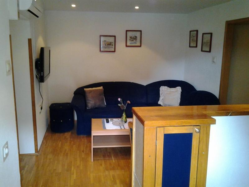 Apartment Mira Cres Exterior photo